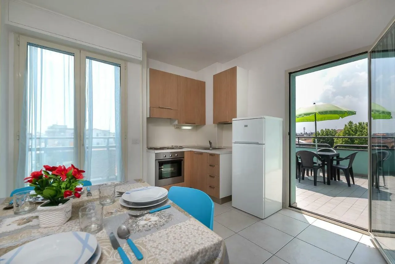 Residence Acqua Suite Marina Римини 3*,  Италия