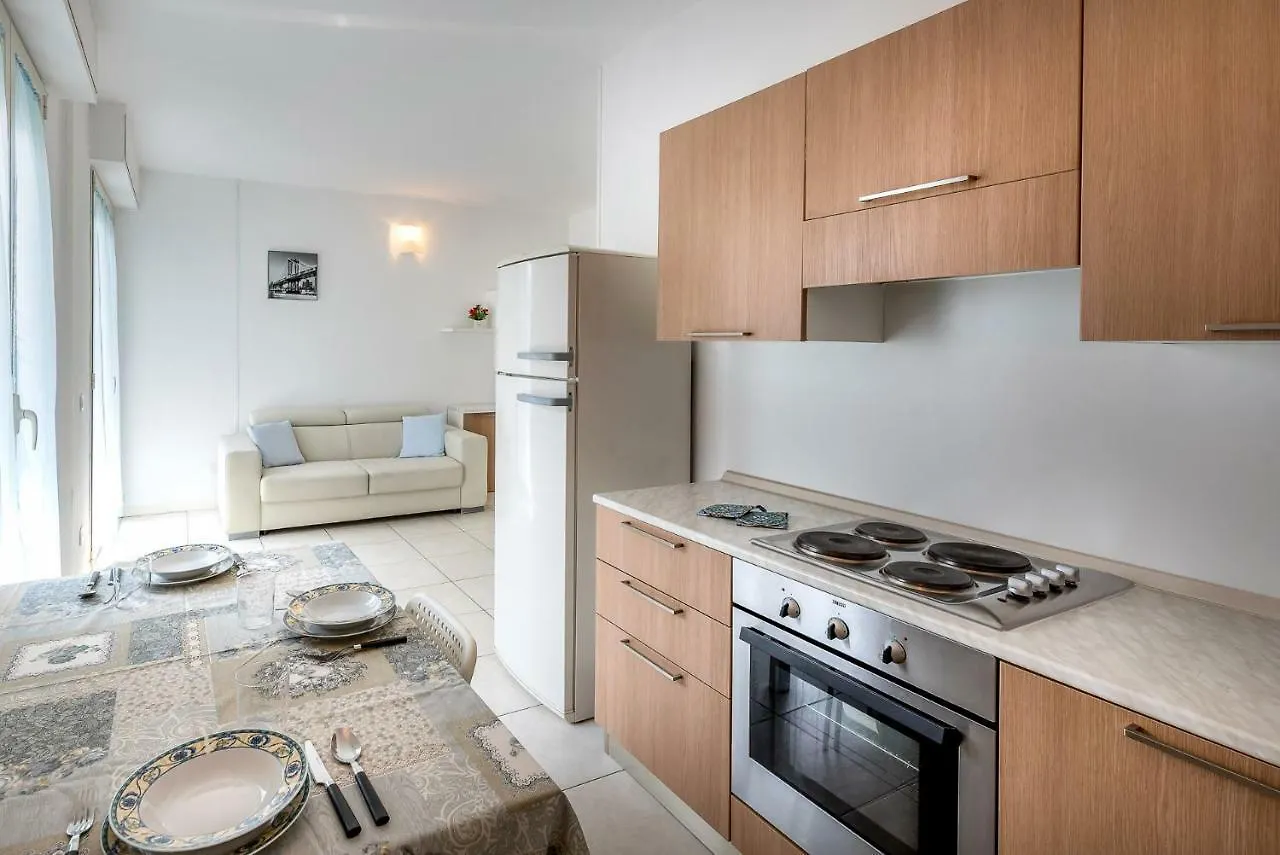 Residence Acqua Suite Marina Римини