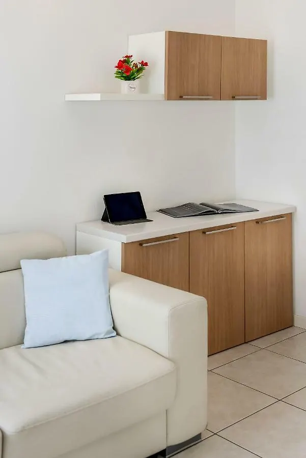 *** Apartmanhotel Residence Acqua Suite Marina Rimini Olaszország