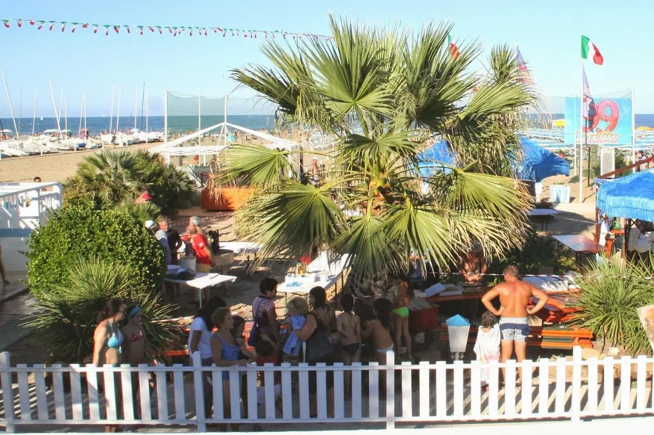 Residence Acqua Suite Marina Rimini Aparthotel
